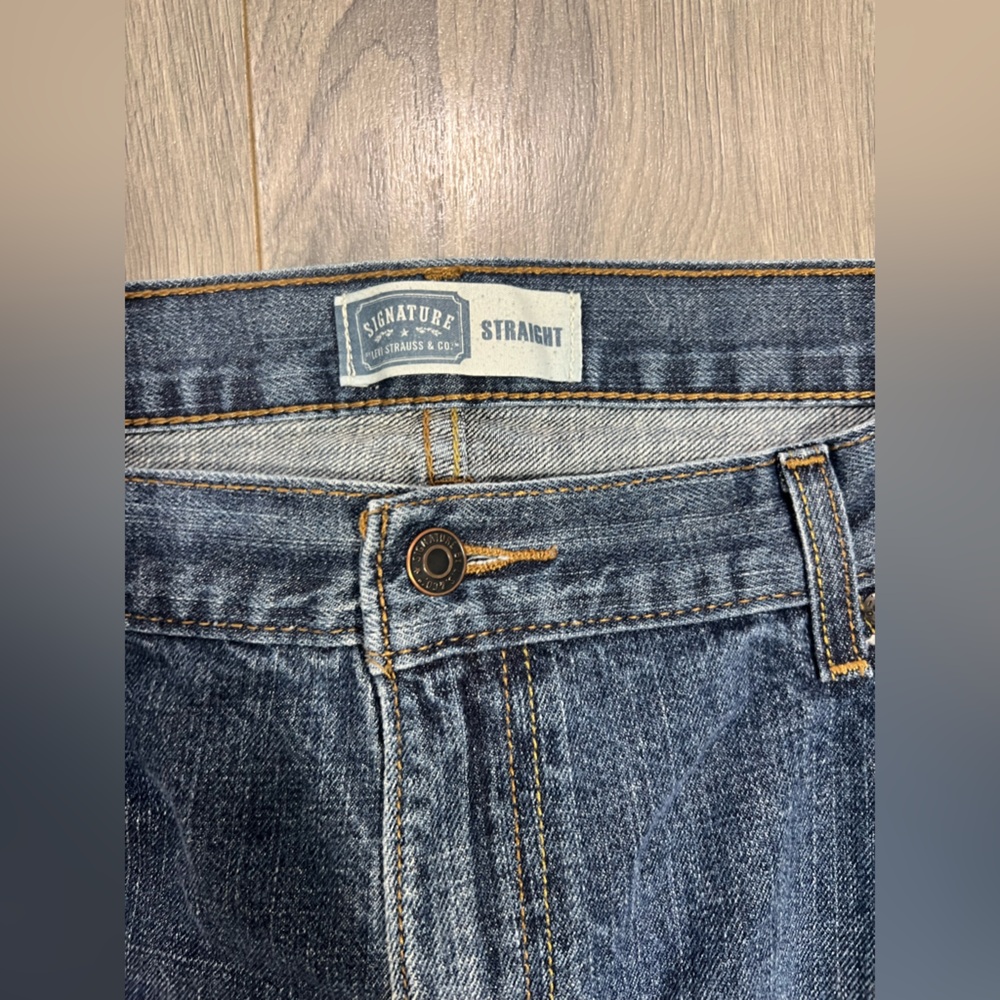 Signature By Levi Strauss Co. Men’s Denim Straight Jeans 42x32 (42x30) - Picture 2 of 10